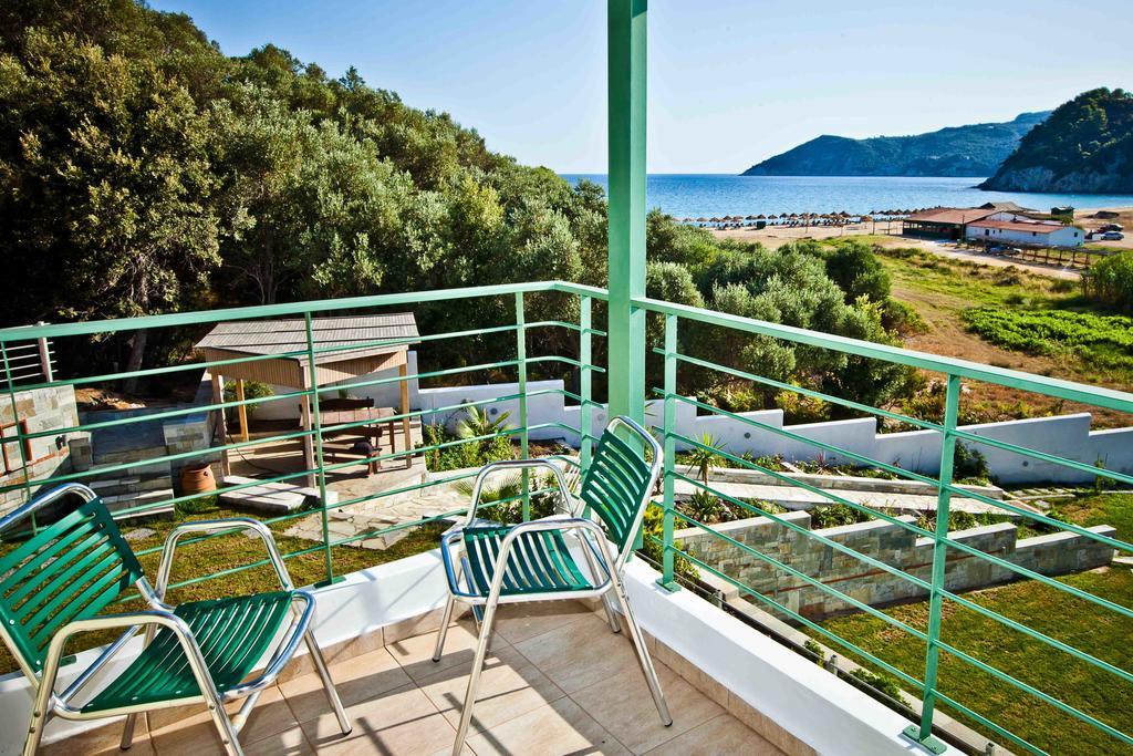 Aselinos Suites Κουκουναριές Εξωτερικό φωτογραφία