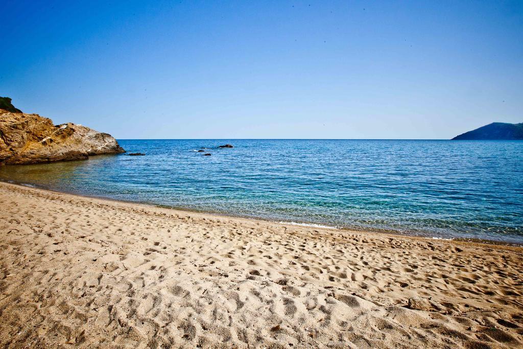 Aselinos Suites Κουκουναριές Εξωτερικό φωτογραφία