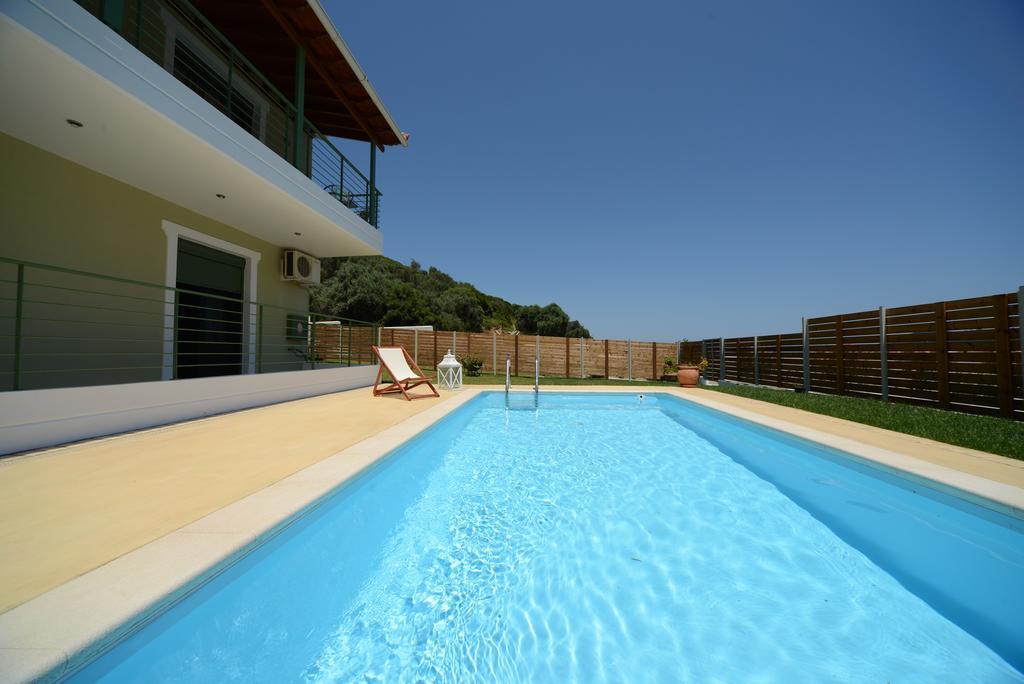 Aselinos Suites Κουκουναριές Εξωτερικό φωτογραφία