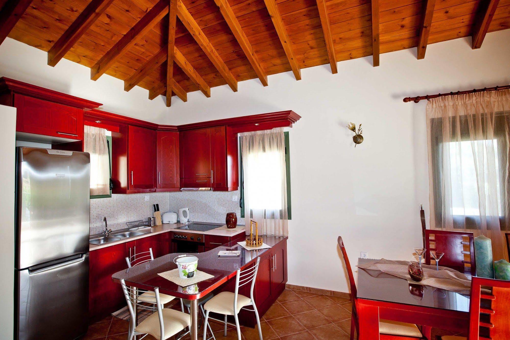 Aselinos Suites Κουκουναριές Εξωτερικό φωτογραφία