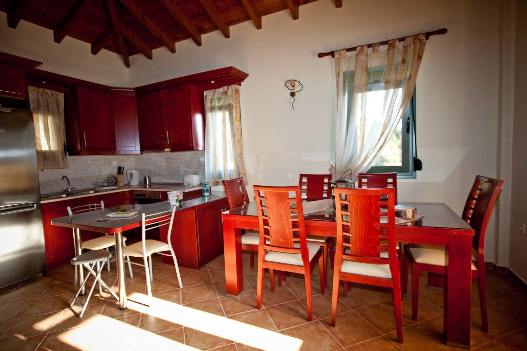 Aselinos Suites Κουκουναριές Εξωτερικό φωτογραφία